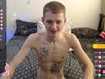 Hello its my first day ! Support me! #cumshow #bigdick #gay #new #twink [1073 tokens remaining]