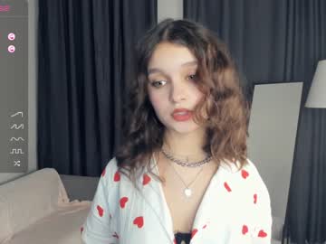 Suck finger and eye contact ^^ #shy #new #skinny #18 #young [10 tokens remaining]